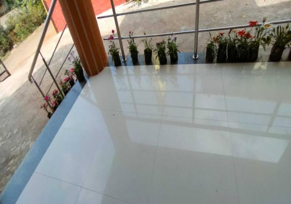 Maple Villa ماهاباليشوار المظهر الخارجي الصورة
