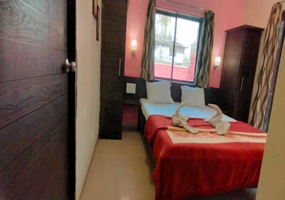 Maple Villa ماهاباليشوار المظهر الخارجي الصورة